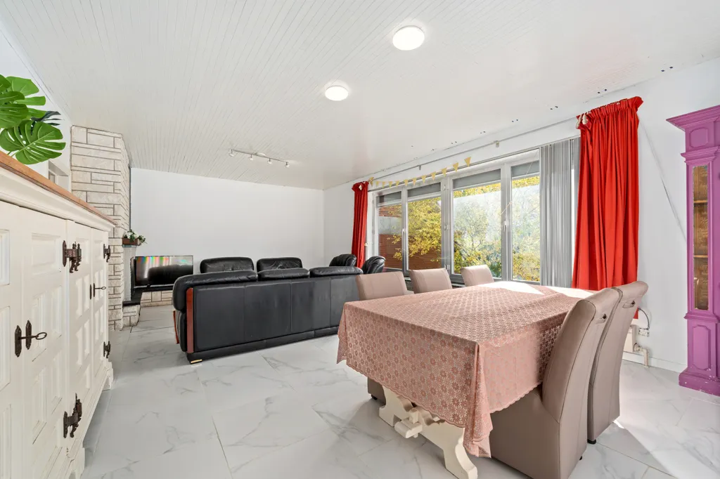 Salle à manger - Maison de 5 Chambres à Grembergen