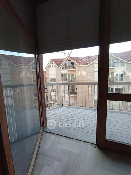 Balcon - Modernised Apartment with Balcony in Asti