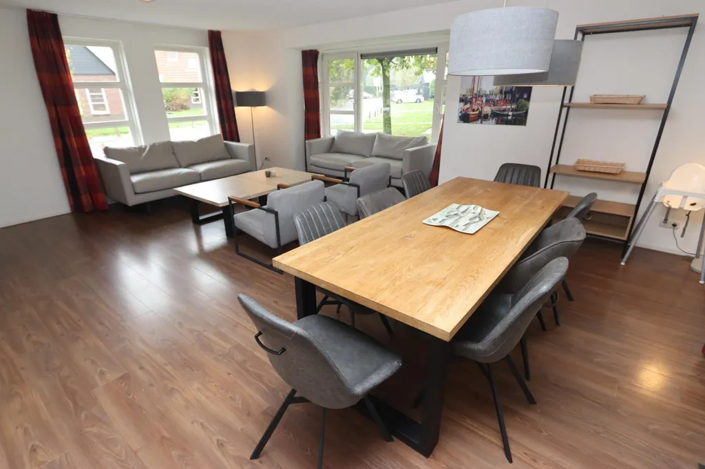 Salle à manger - Detached House with Veranda in Biddinghuizen
