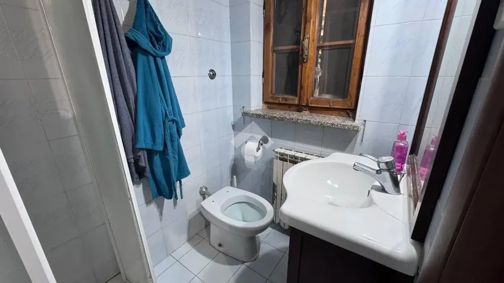 Salles de bain - Villa with Garden in Trevignano Romano