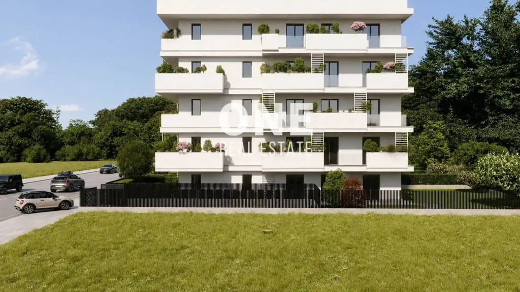 Esterno - Modern Apartment with Terrace in Monza