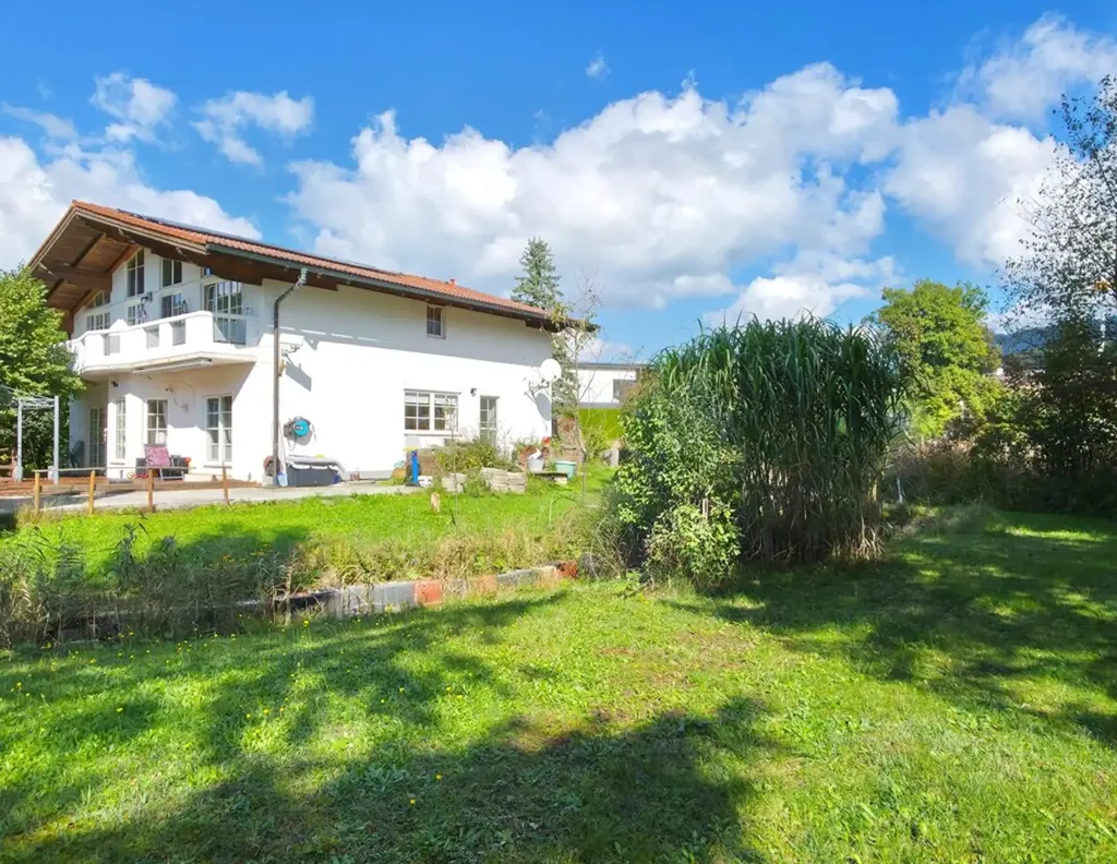 Giardino - Spacious House with Garden in Adnet