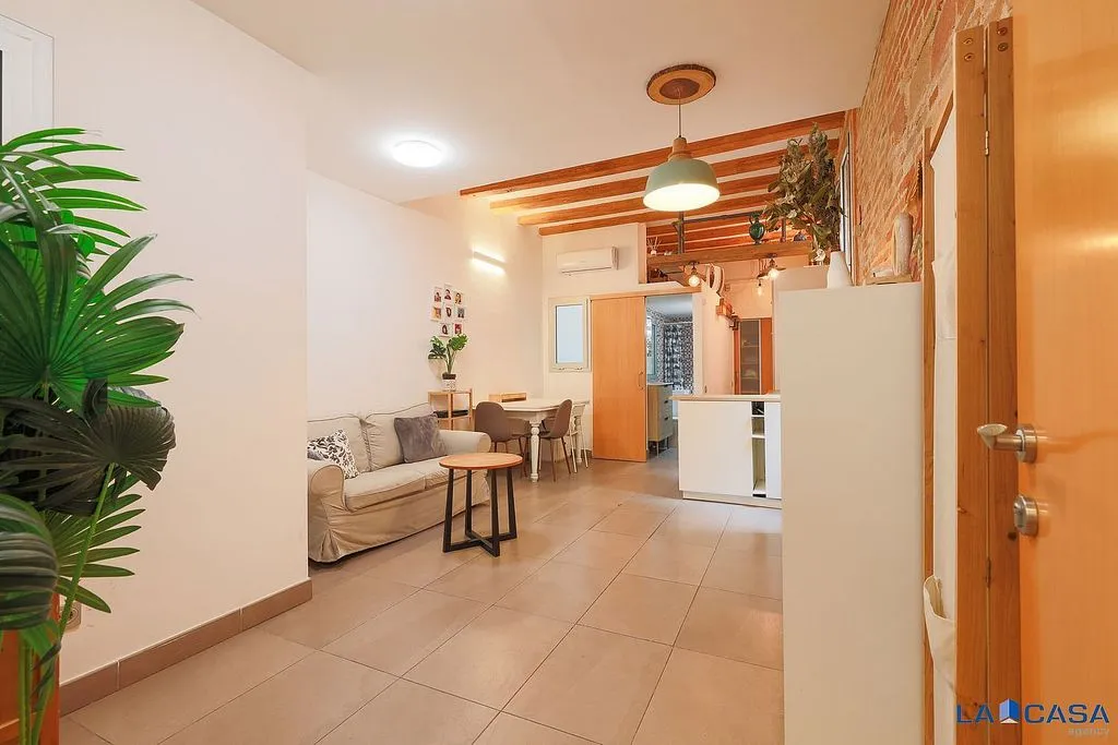 Elutuba - Reformed Flat with Balcony in El Raval