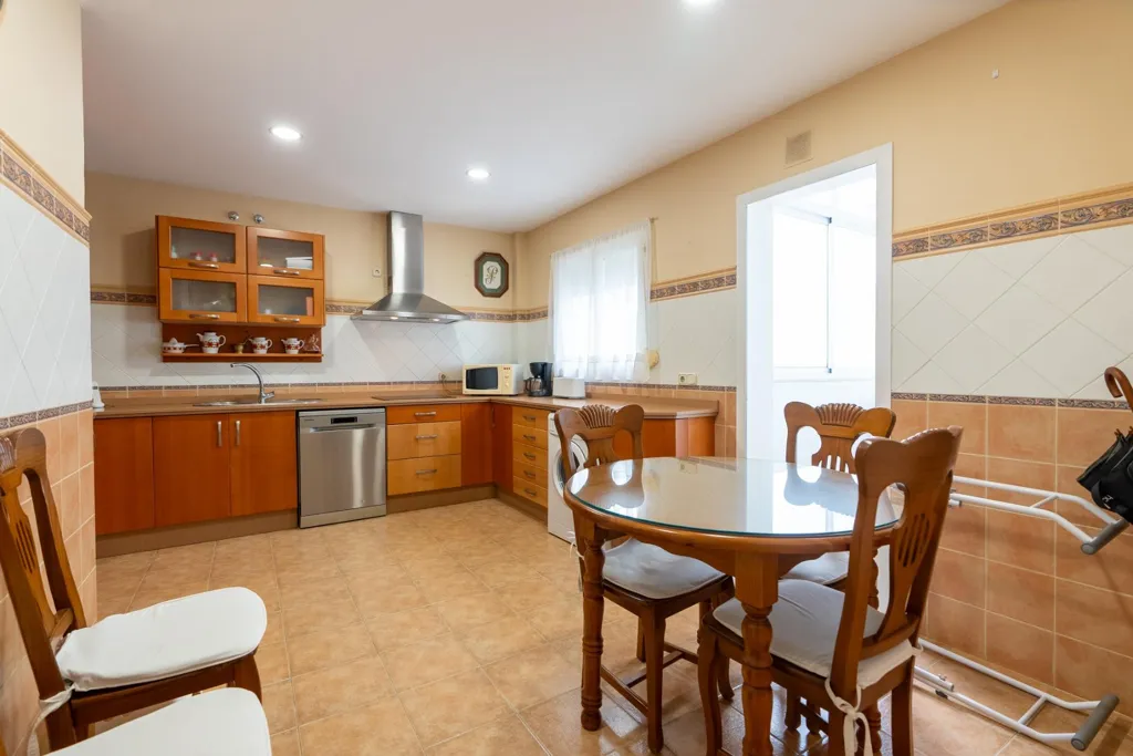 Cuisine - Apartment with Sea Views on Estepona Promenade