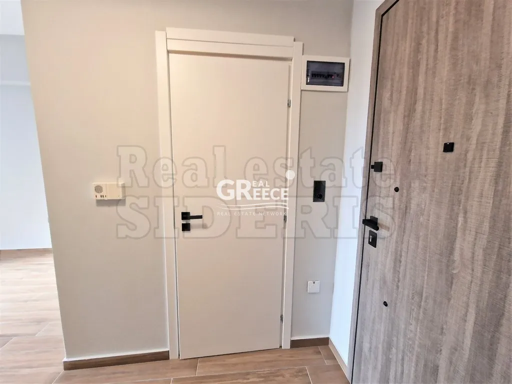 Esik - Compact Apartment with Sea View in Loutraki