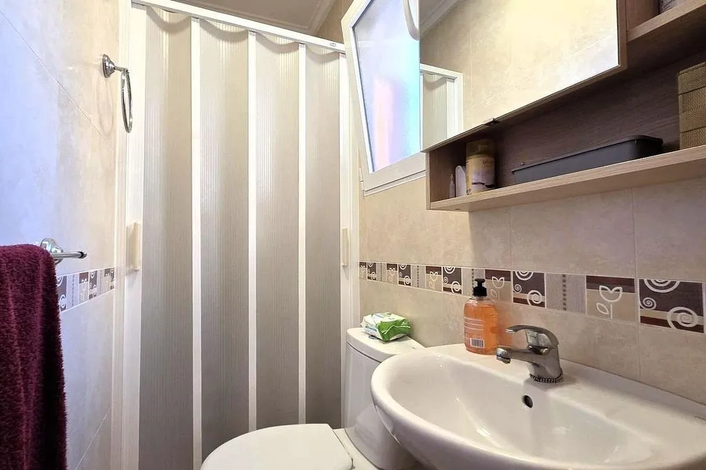 Salles de bain - Semi-detached House with Pool in Nueva Torrevieja