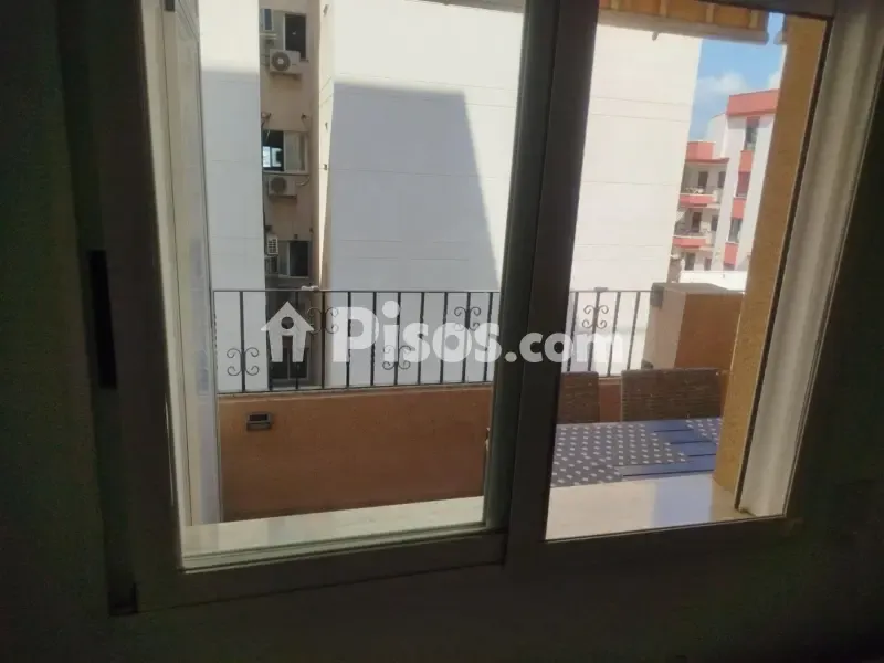Rõdu - Duplex with Balcony and Pool in Sagunto