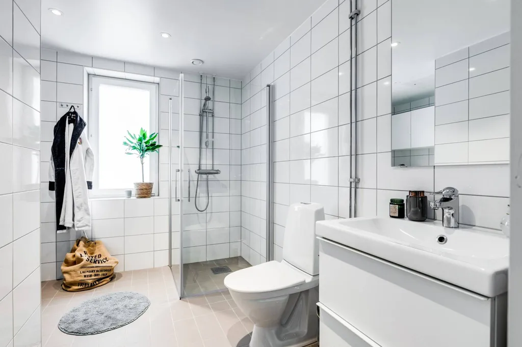 Salles de bain - Apartment with Two Balconies in Kungälv