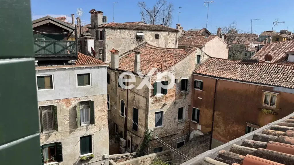 Giardino - Restored Apartment with Rio View in Venice
