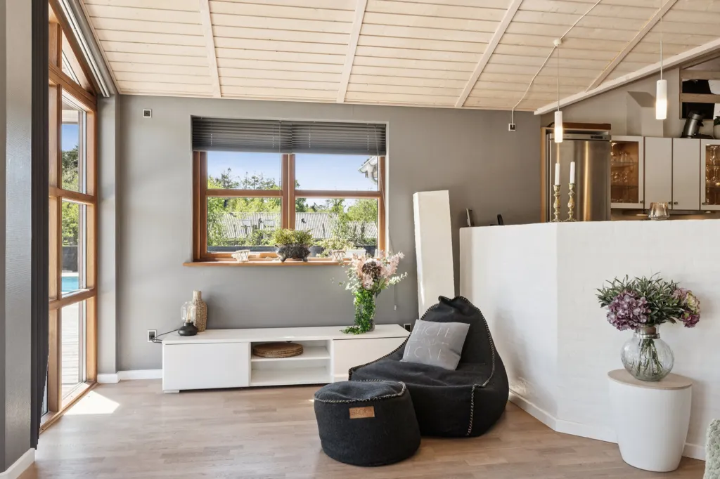 Elutuba - Vacation House with Pool near Hals
