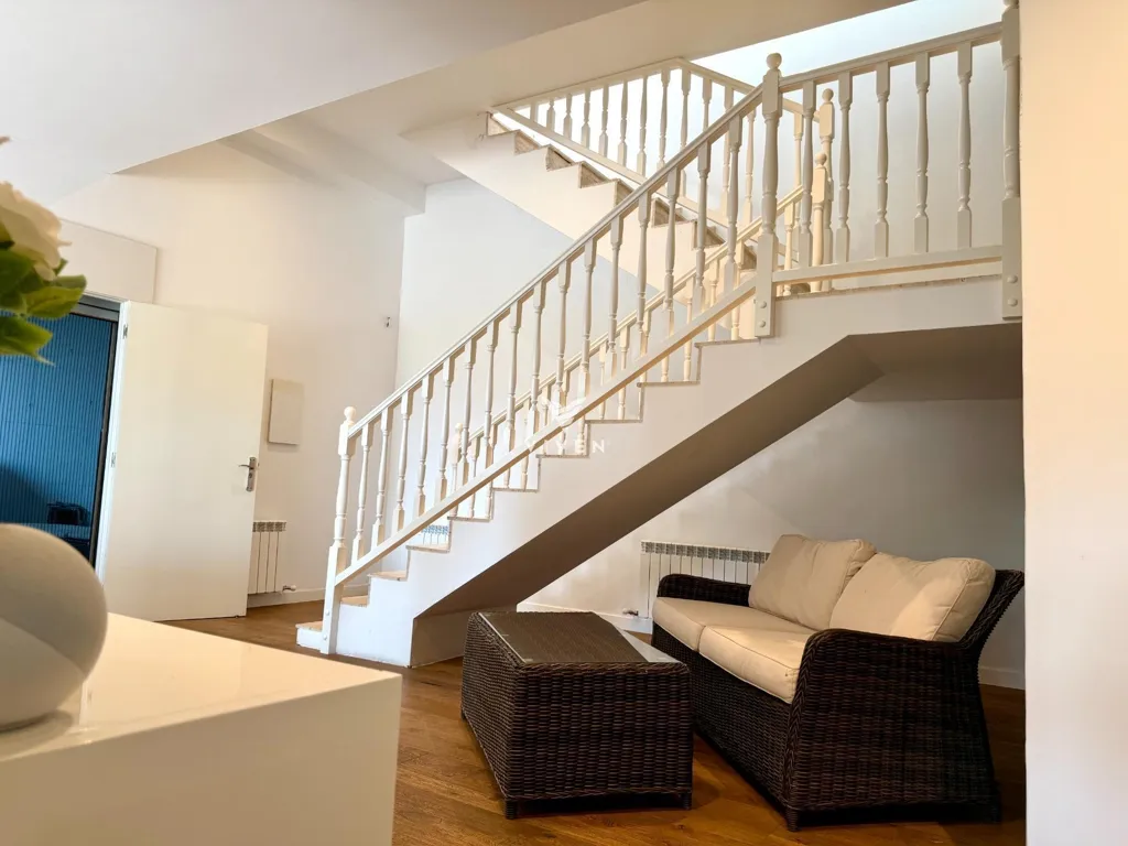 Pièces - Luxury Villa with Sea View in Castellet