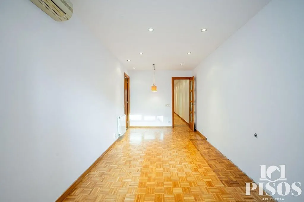 hallway_entrance