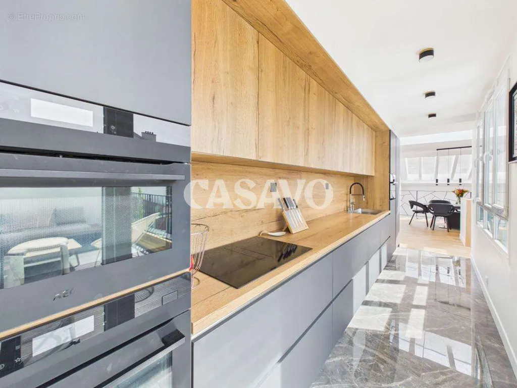 Cucina - Architectural House with Terraces in Puteaux