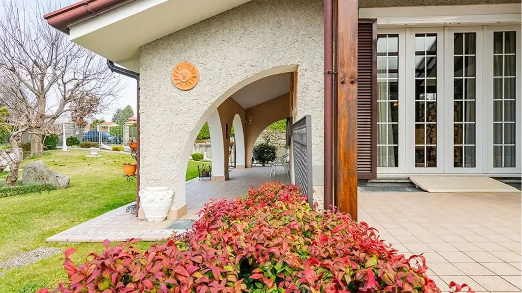 Terrasse - Luxury Villa with Panoramic View in Ello