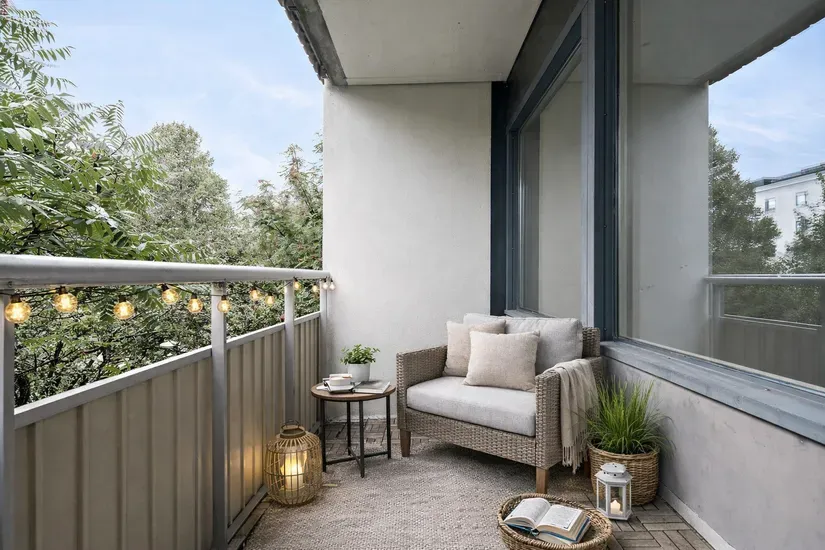Rõdu - Stylish Apartment with Balcony in Skärholmen