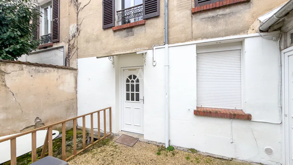 Aed - Studio with Courtyard View in Crosne