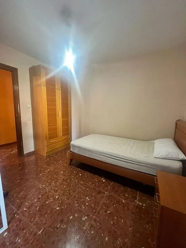 Bedrooms - Student Flat with Terrace in Villarejo, Granada