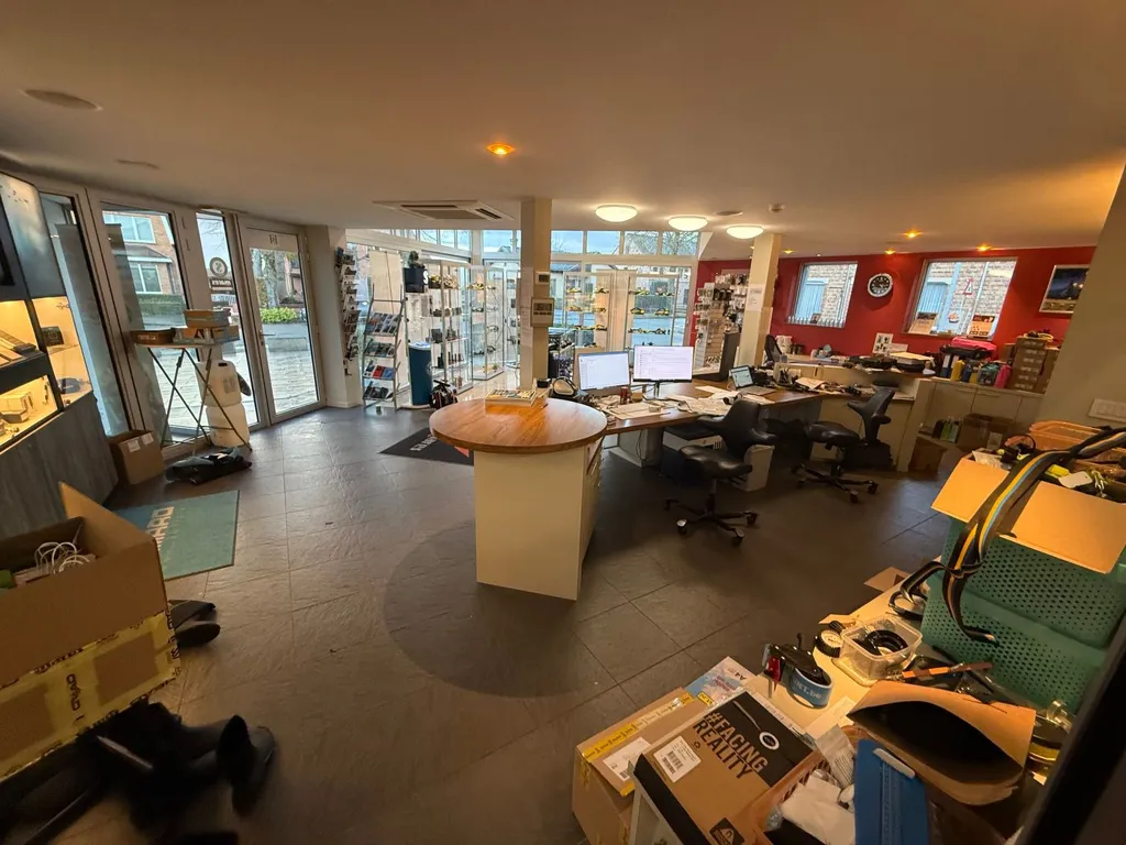 Kabinet - Development Plot with Commercial Space in Sint-Andries