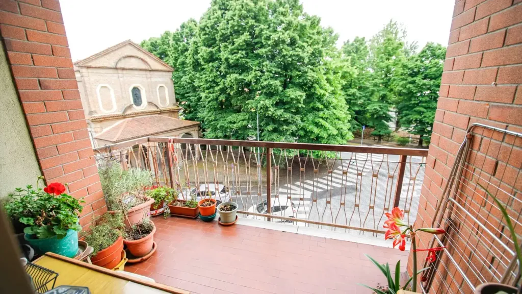 Balcon - Apartment with Balcony in Volpiano