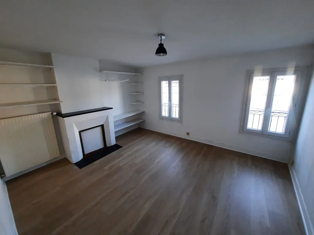 Pièces - Immeuble de Deux Appartements en Cœur de Ville à Saintes
