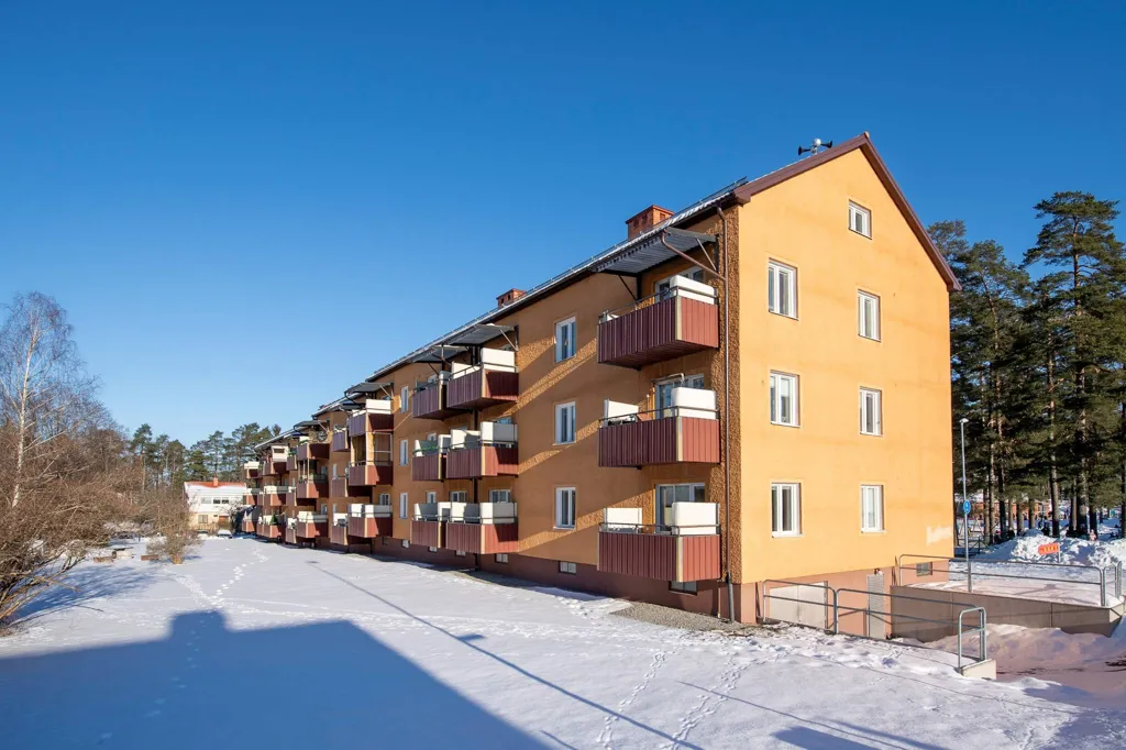 Välivaade - Modern Two-Bedroom Flat with Balcony in Västmanland