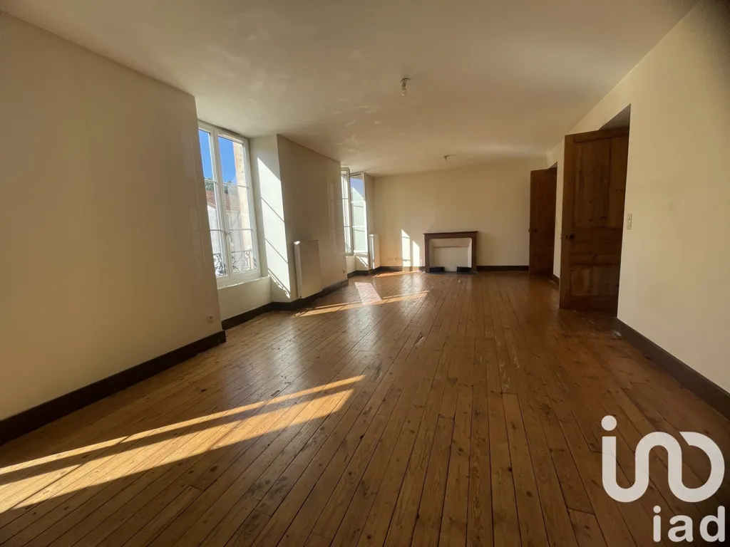 Living Room - Bright Apartment with Balcony in Vals-les-Bains