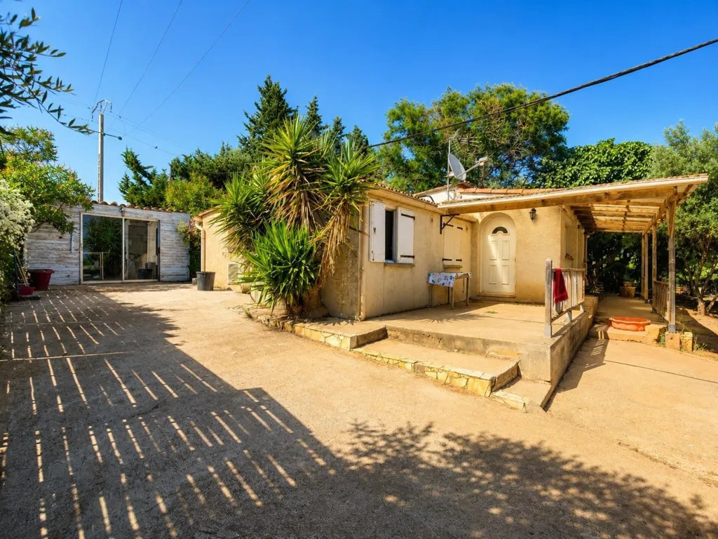 Garden - Mazet with Garden and View near Mireval