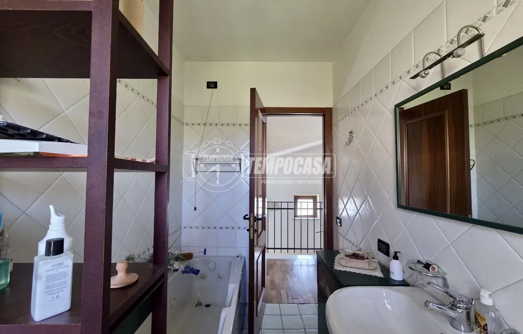Vannitoad - Rustic Villa with Garden in Castagnola, Massa