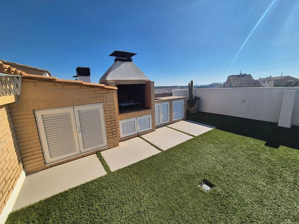 Terraza - Ático duplex con terraza en Carrer de l'Estatut Valencià