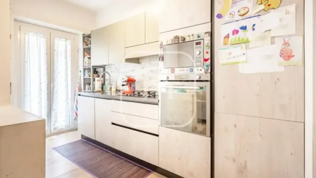 Köök - Apartment with Balcony in Cinecittà, Rome