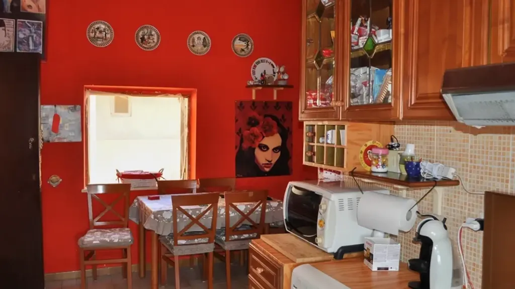 Cuisine - Apartment with Balcony in Scalea
