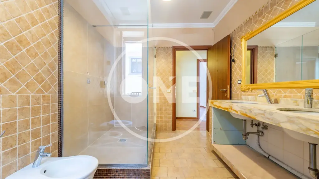 Salles de bain - Ground Floor Apartment with Garden in Rome
