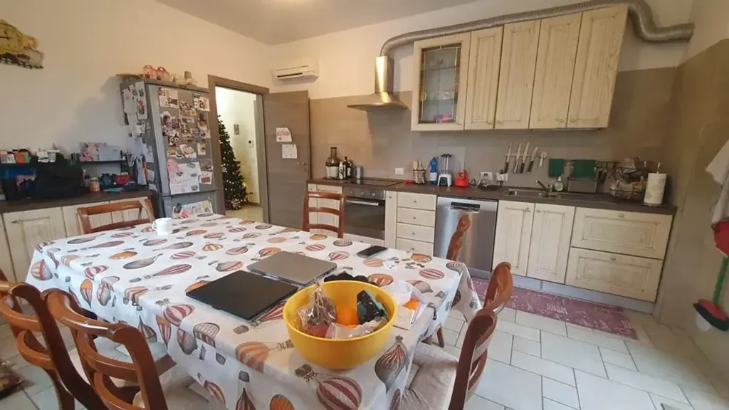 Cuisine - Detached House with Garden in Carpi