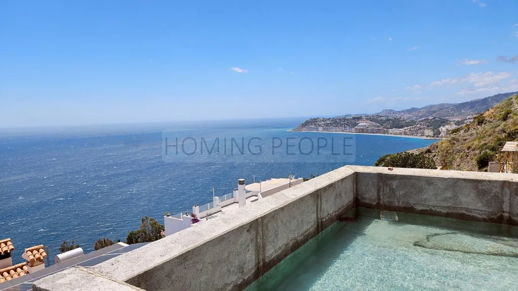 Terrass - South-Facing Villa with Pool in Salobreña