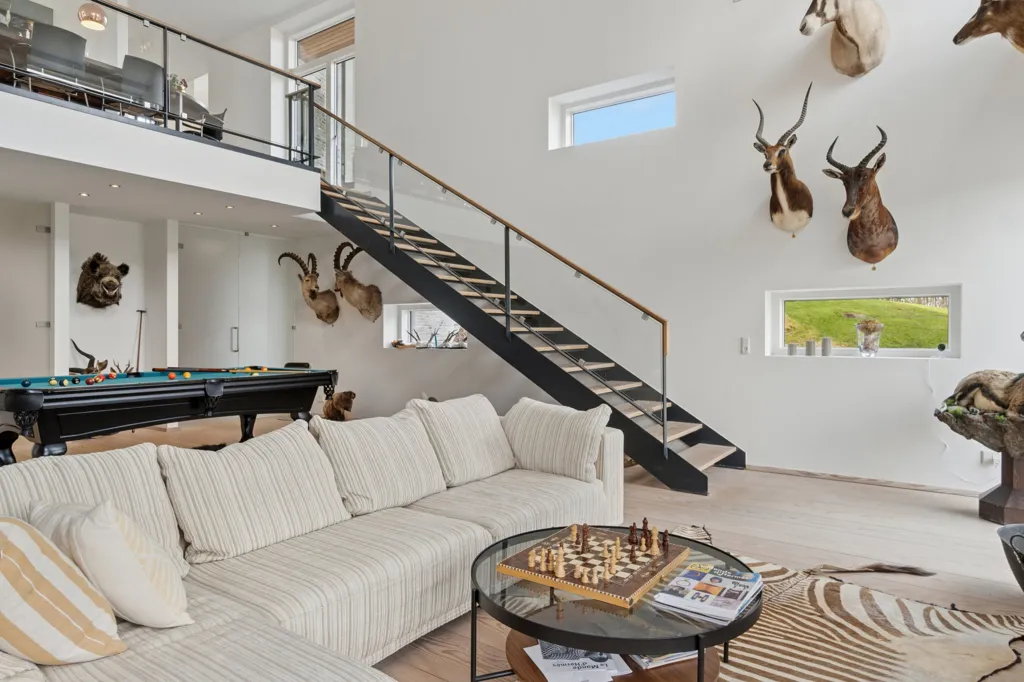 Séjour - Modern House with Stringent Architecture in Stouby
