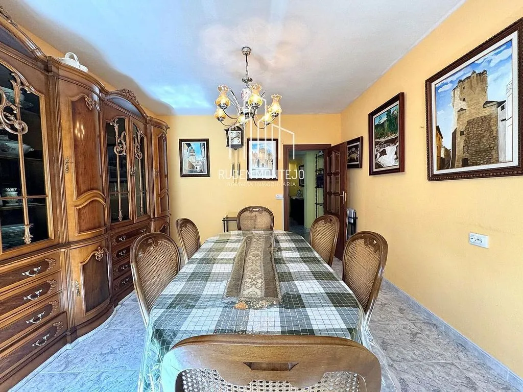 Söögituba - Furnished Flat with Terrace in Garrido Sur