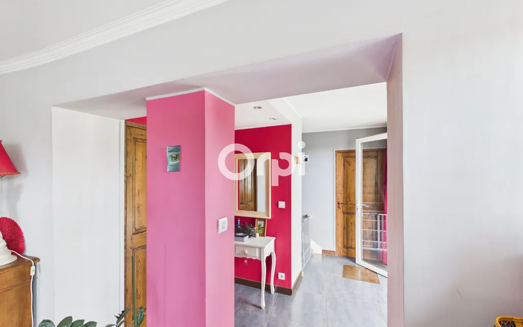 Hallway - Renovated Farmhouse with Garden in Vescles