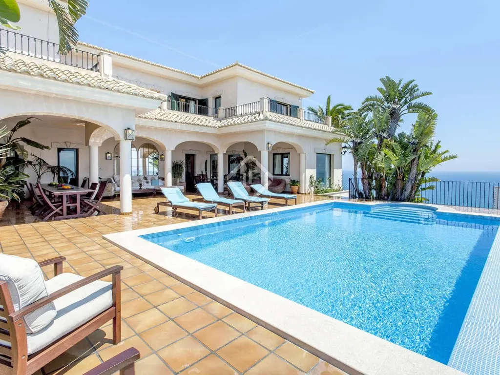 pool_area