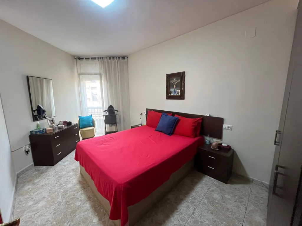 Chambres - Spacious Flat with Balcony in Roses
