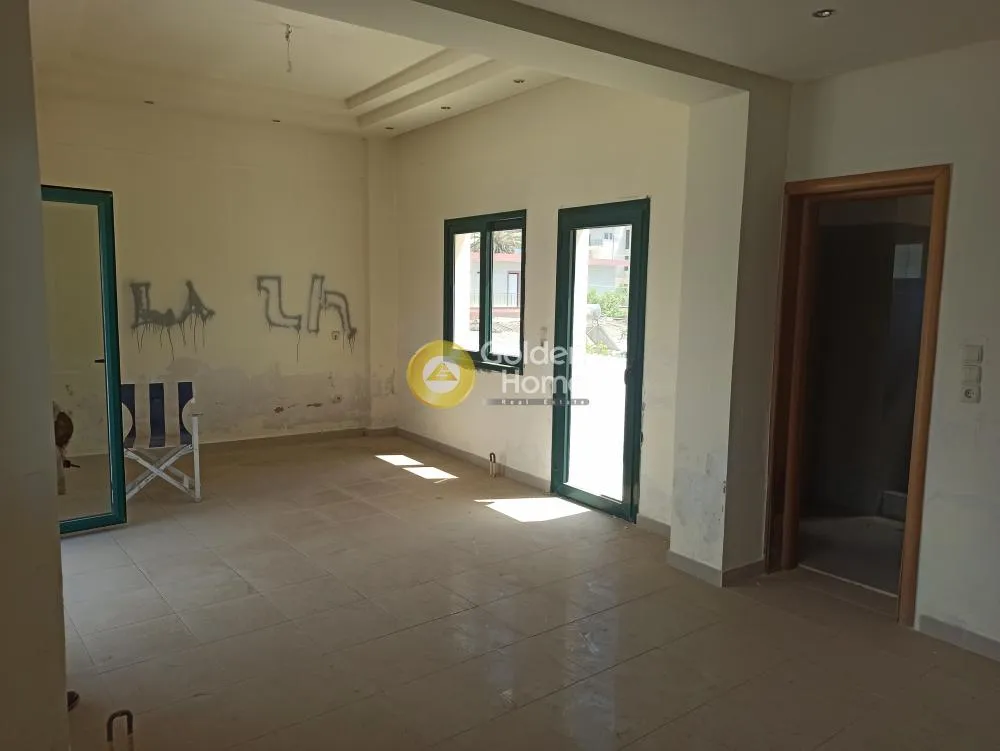 Stanze - Luxury Building with Terrace in Salamina