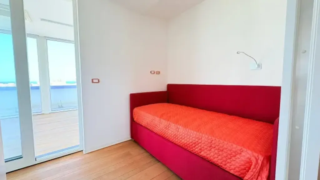Magamistoad - Rustic Penthouse with Panoramic Terrace in Milazzo