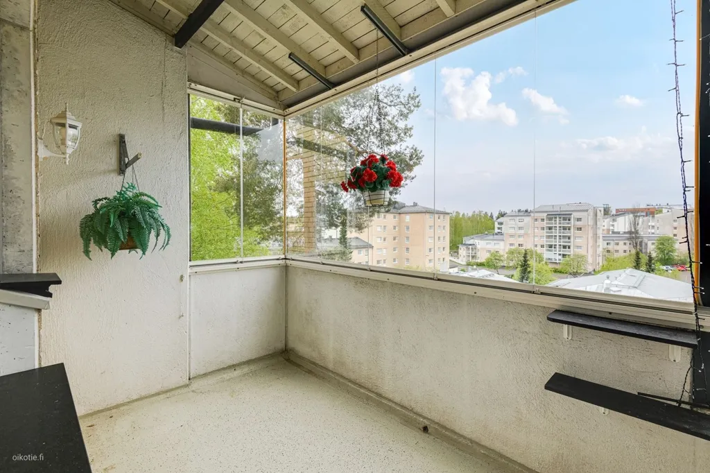 Rõdu - Apartment with Enclosed Balcony in Myyrmäki