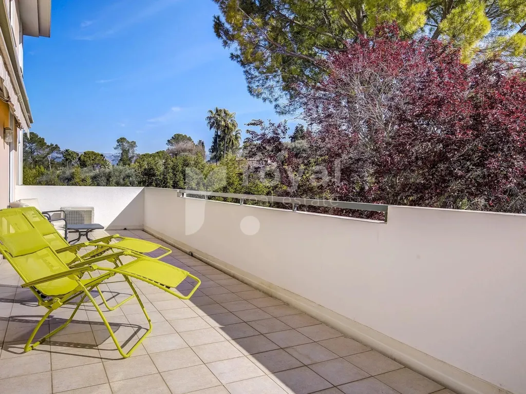 Terrass - Apartment with Golf View in Royal Mougins Golf