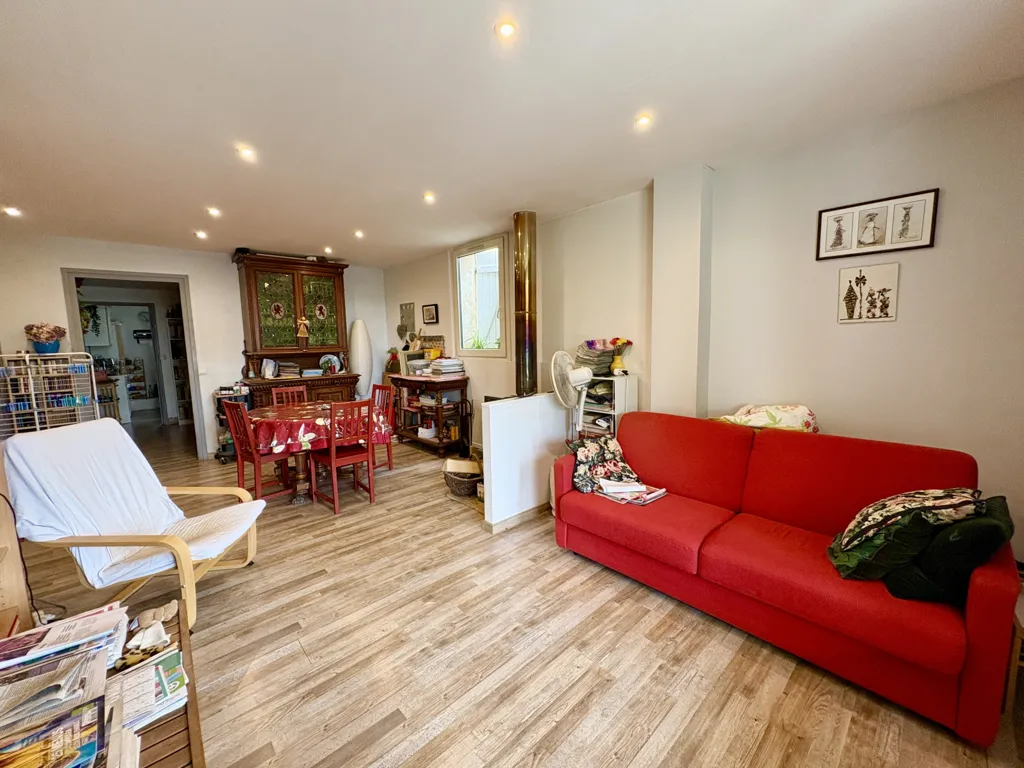 Living Room - Villa with Three Apartments and Garden in Nice Area