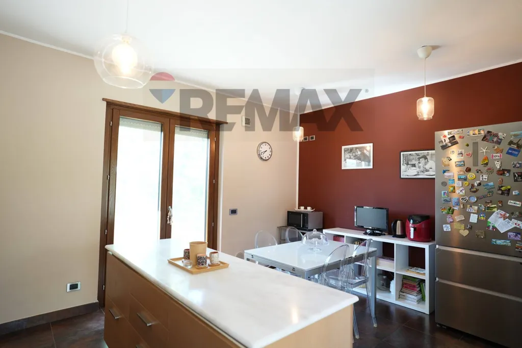 Kitchen - Bifamiliar Villa with Garden in Lanciano
