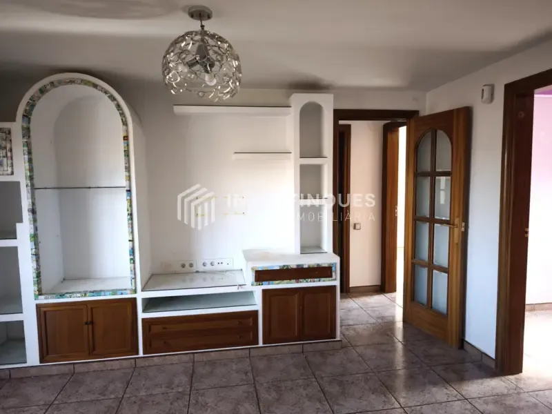 Elutuba - Apartment with Balcony in Badalona