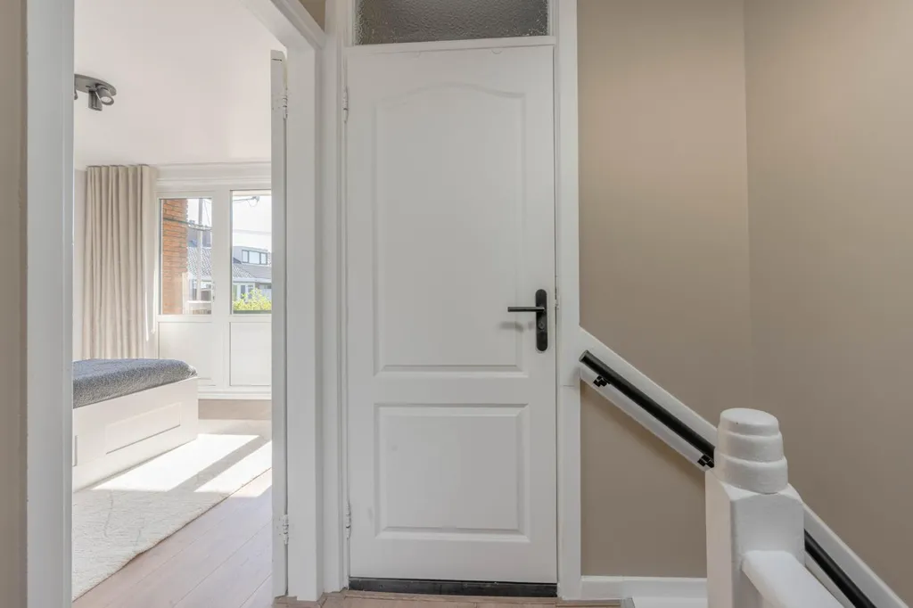hallway_entrance