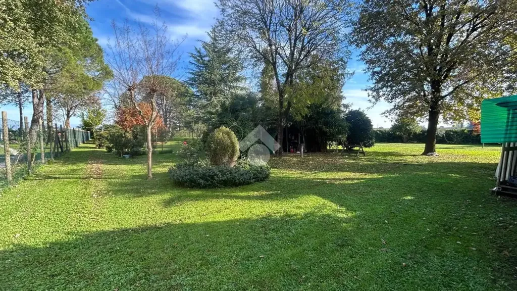 Aed - Historic Villa with Garden in Codroipo