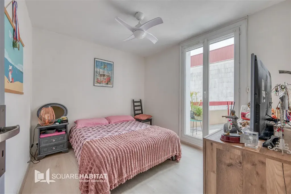 Chambres - Appartement 3 Pièces avec Balcon à Cenon