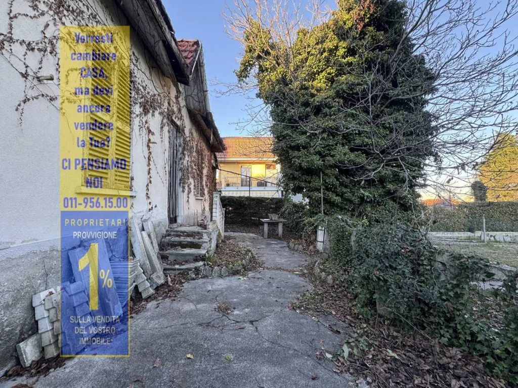 Giardino - Rustic Villa with Garden in Alpignano